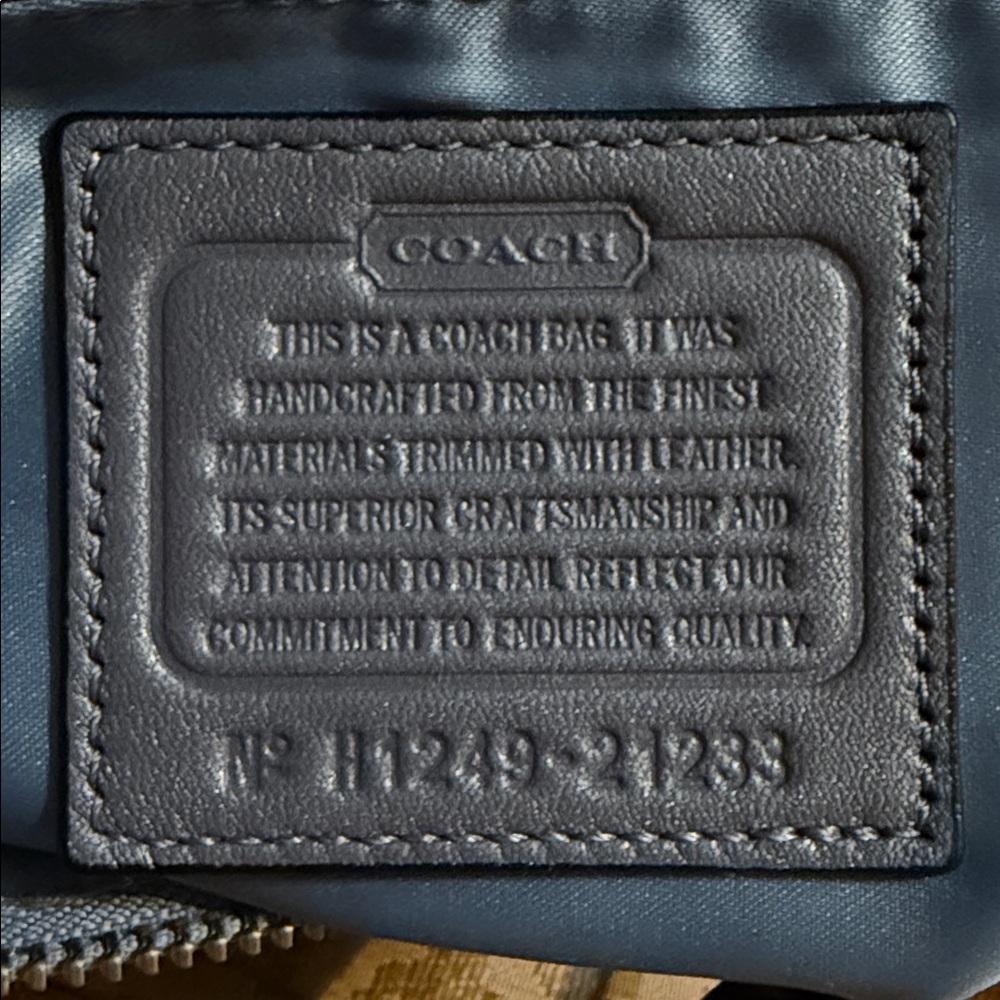 Coach 2012 Metallic Graphic Op Art Signature Juliette 2-Way Satchel Bag preowned - Picture 11 of 16